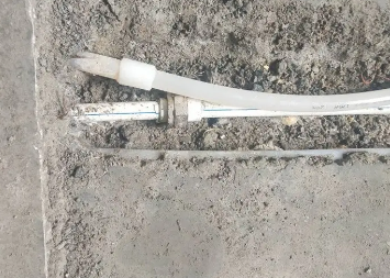 新巴尔虎左卫生间测漏水之解决方法